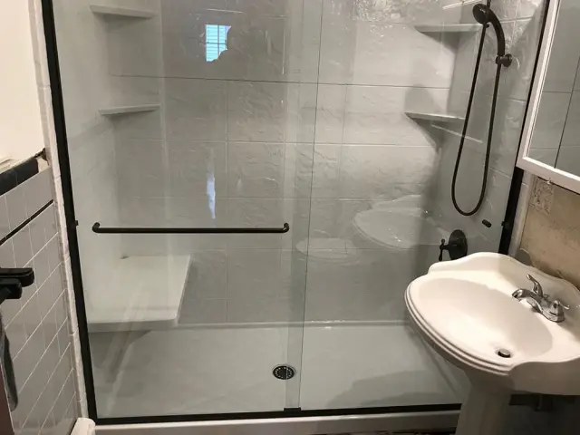 White slate textured shower wall panels in Pembroke